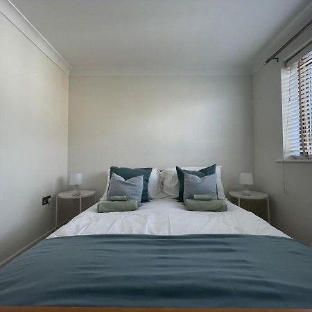 Comfortable Home W Private Parking Charlestown Charlestown  Ngoại thất bức ảnh